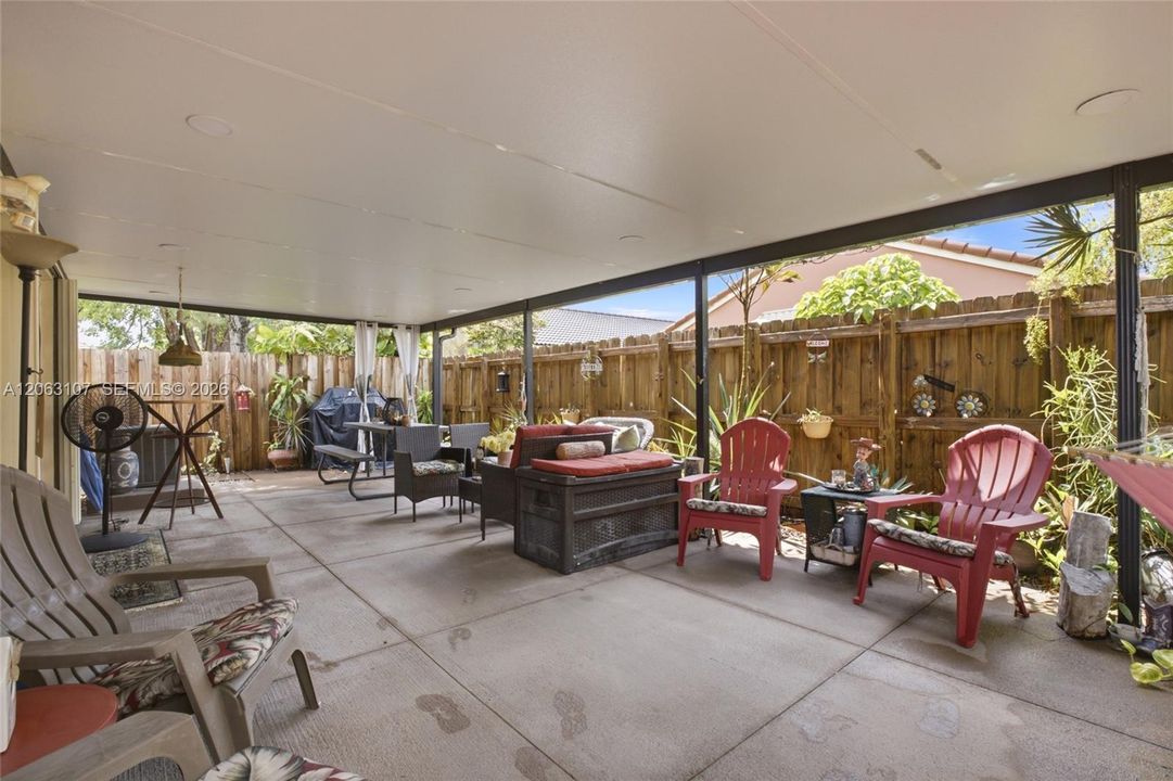 En Venta: $432,000 (3 camas, 2 baños, 1336 Pies cuadrados)