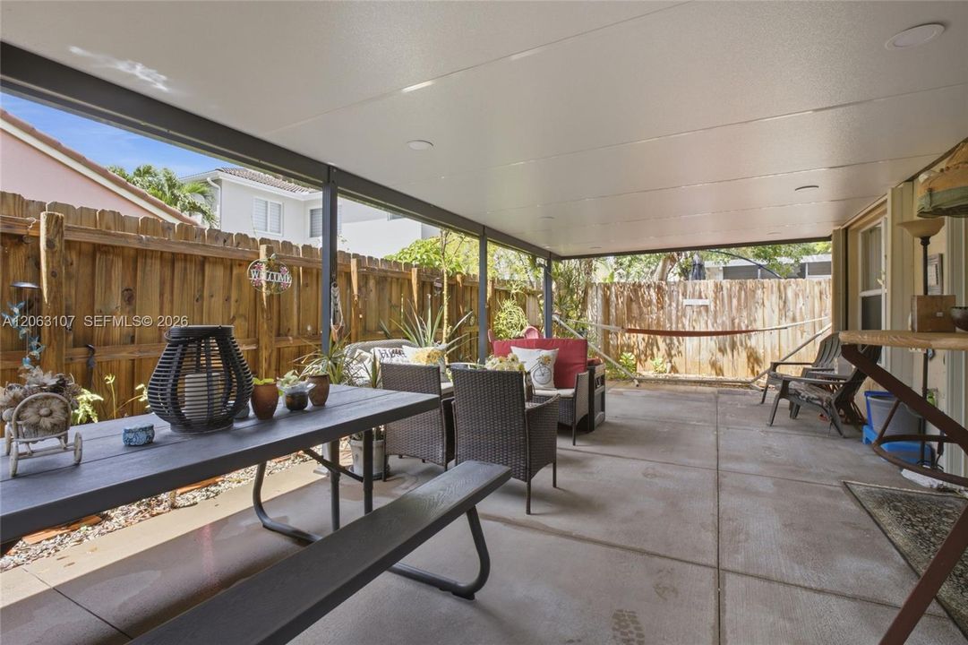 En Venta: $432,000 (3 camas, 2 baños, 1336 Pies cuadrados)