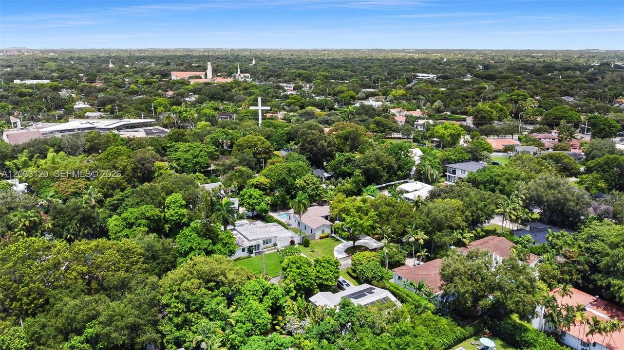 For Sale: $1,395,000 (3 beds, 2 baths, 1437 Square Feet)