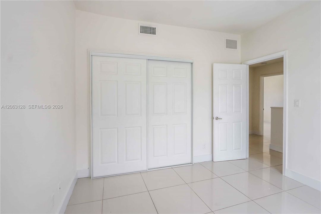 В аренду: $2,995 (4 спален, 3 ванн, 1476 Квадратных фут)