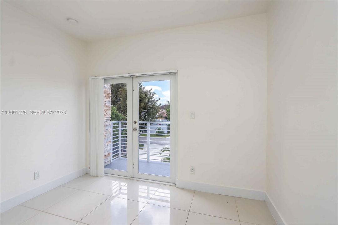 В аренду: $2,995 (4 спален, 3 ванн, 1476 Квадратных фут)