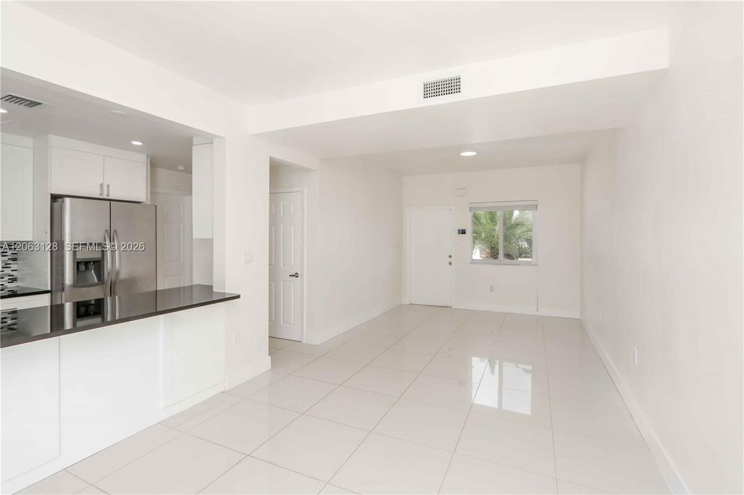 В аренду: $2,995 (4 спален, 3 ванн, 1476 Квадратных фут)