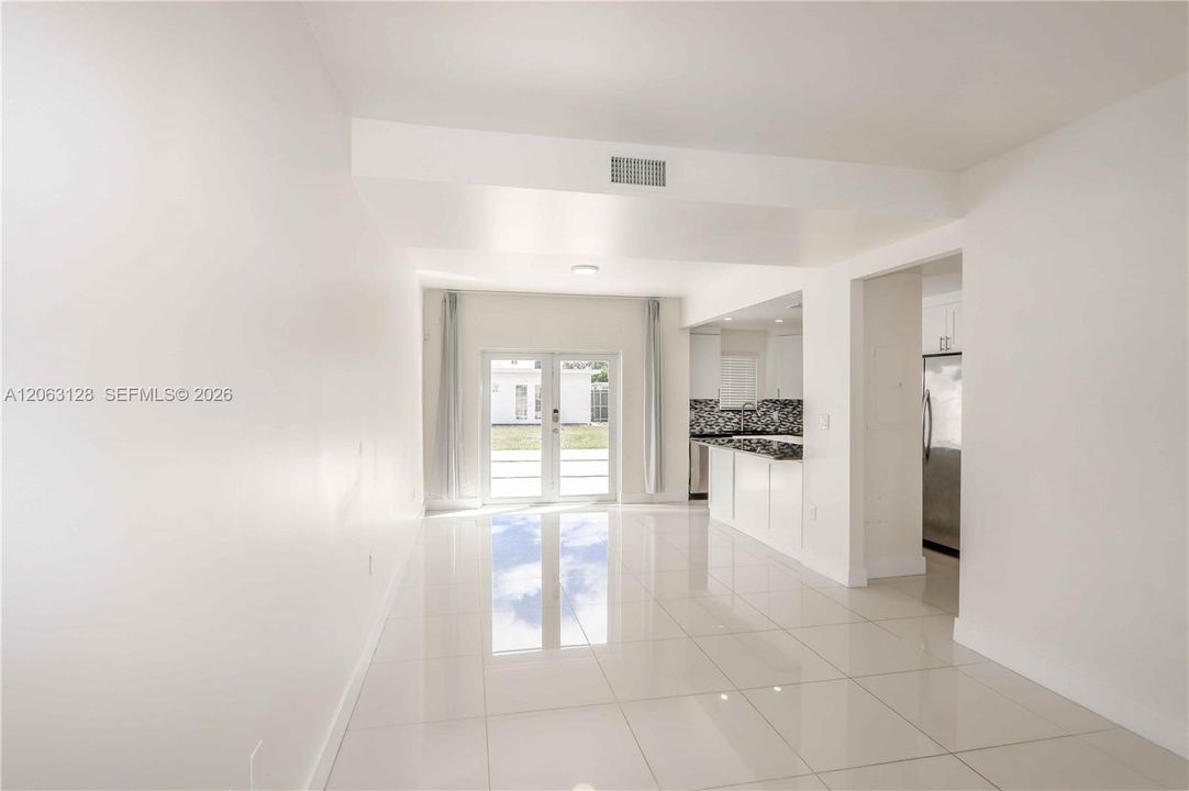 В аренду: $2,995 (4 спален, 3 ванн, 1476 Квадратных фут)