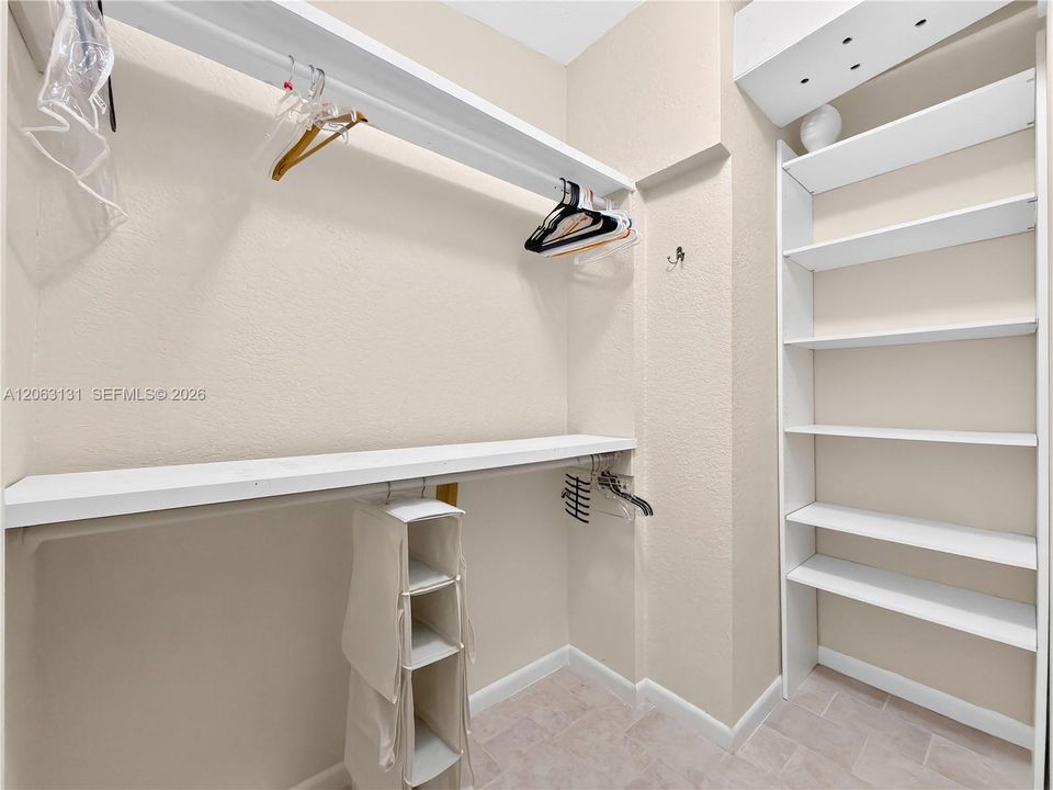 En Venta: $389,900 (2 camas, 2 baños, 1540 Pies cuadrados)