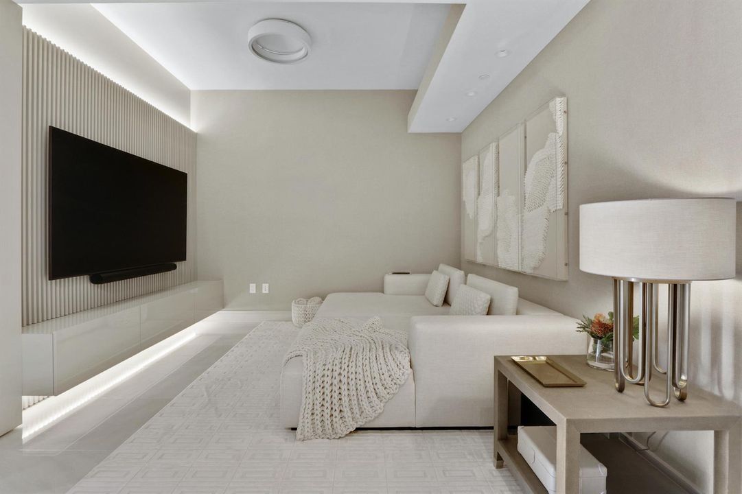 RealtyFrame.com_2583