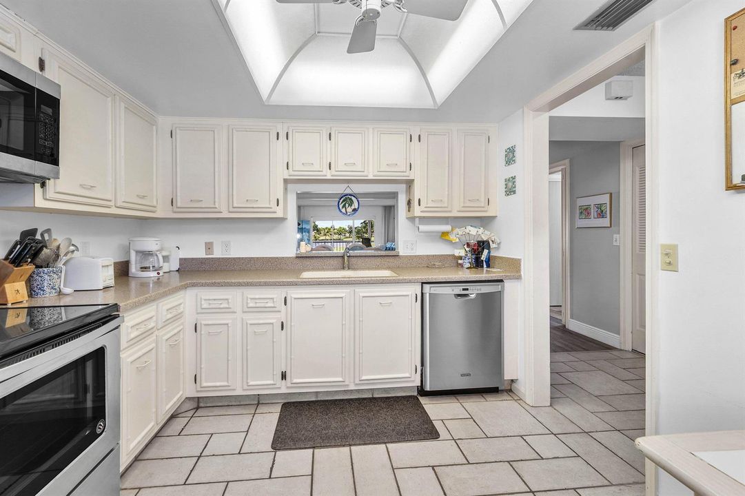 007-250JohnFKennedyDrive-Atlantis-FL-334