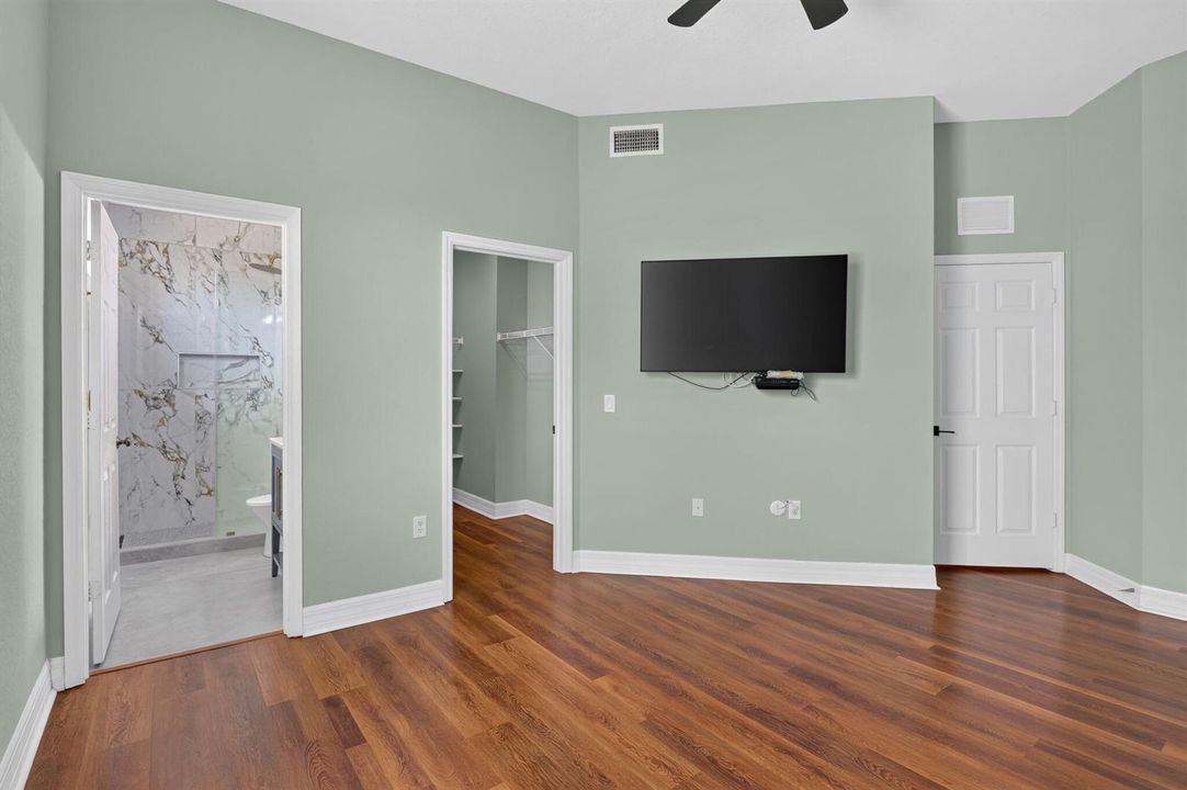 6-web-or-mls-P1346300