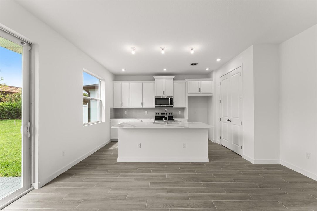 US_SEF_Hazel_Lot 215_Kitchen