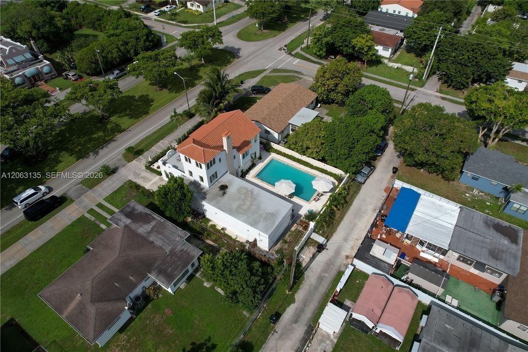 En Renta: $7,500 (5 camas, 3 baños, 2619 Pies cuadrados)