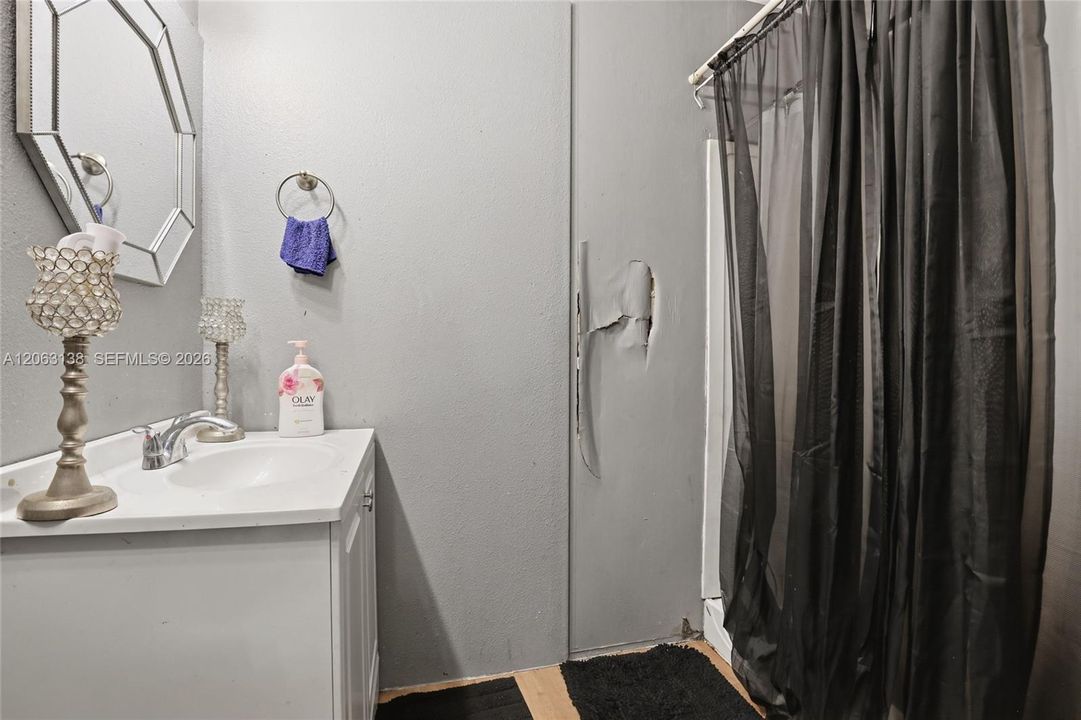 На продажу: $165,000 (3 спален, 2 ванн, 0 Квадратных фут)