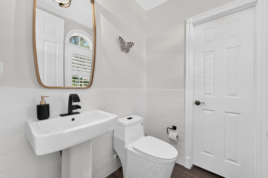 116 Powder room