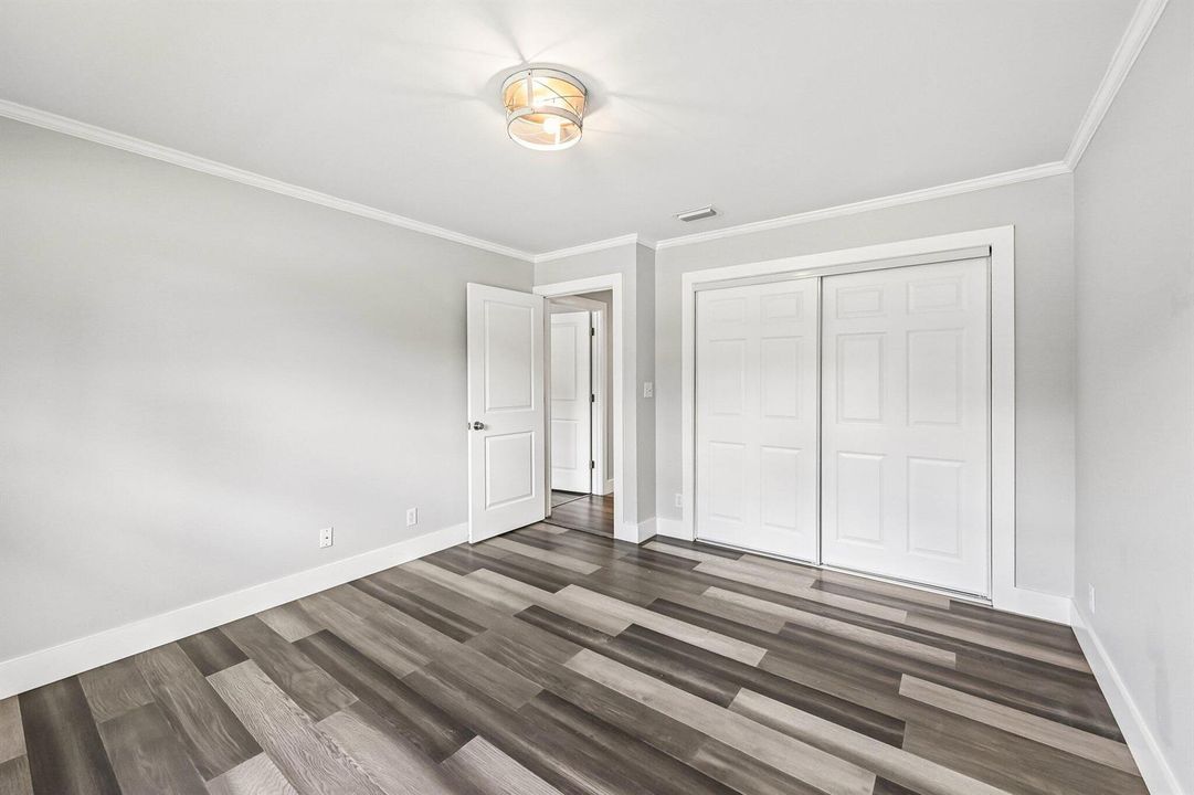 29-web-or-mls-Pelham Rd-S3007-029