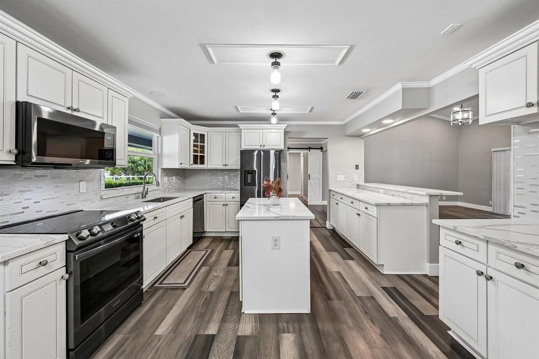17-web-or-mls-Pelham Rd-S3007-017