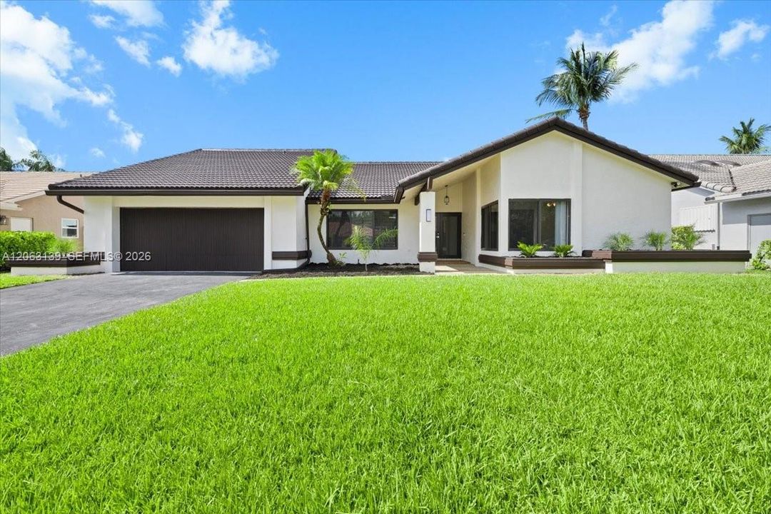 На продажу: $995,000 (4 спален, 2 ванн, 2388 Квадратных фут)
