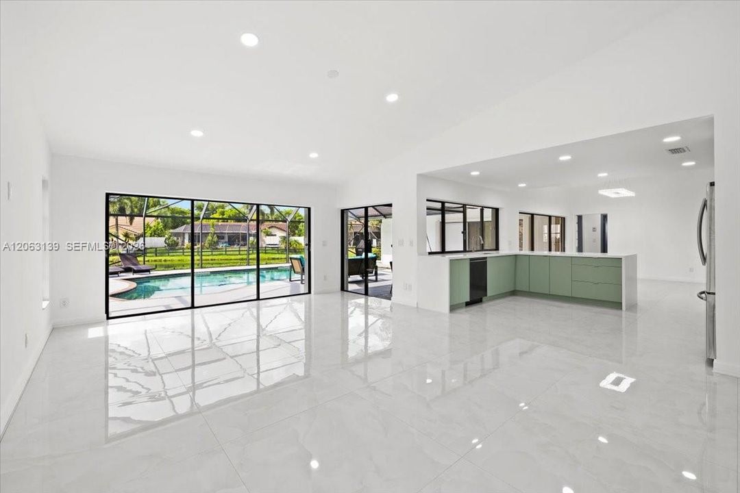 На продажу: $995,000 (4 спален, 2 ванн, 2388 Квадратных фут)