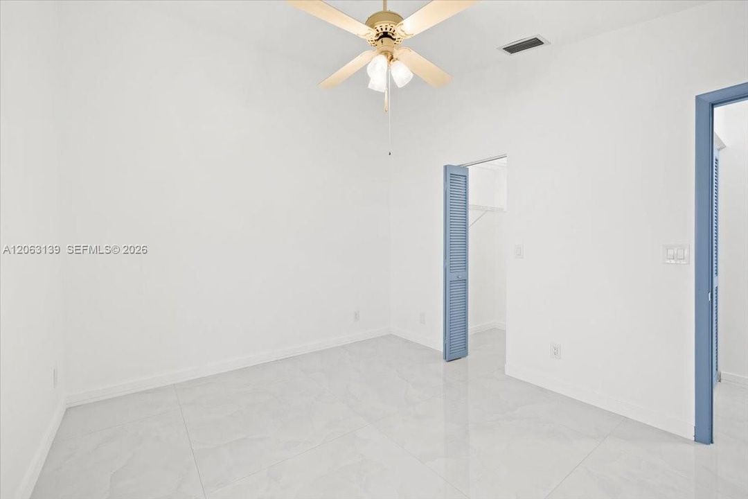 На продажу: $995,000 (4 спален, 2 ванн, 2388 Квадратных фут)