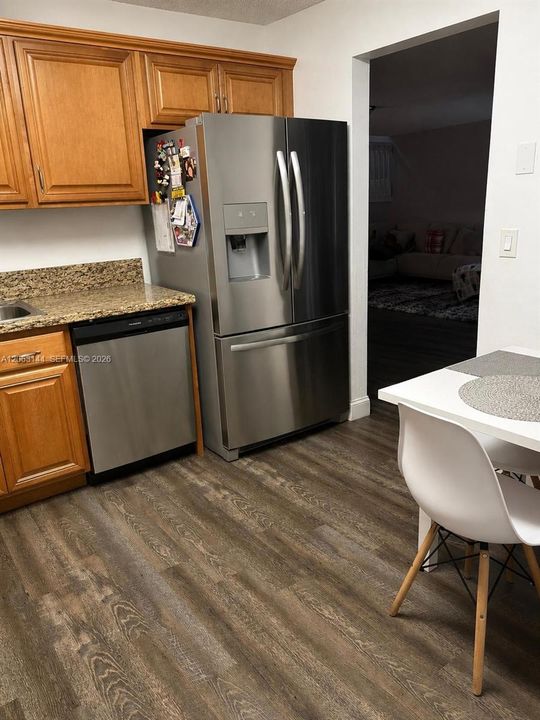 For Sale: $525,000 (3 beds, 2 baths, 1779 Square Feet)