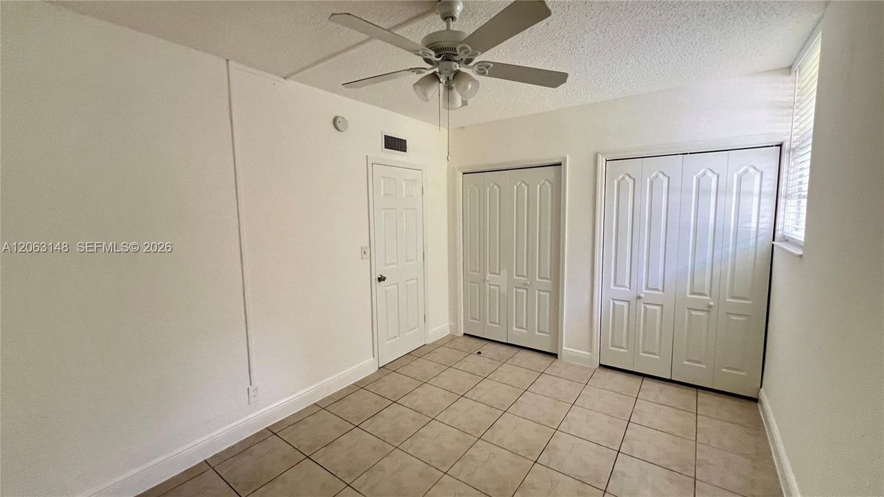 For Rent: $2,100 (2 beds, 1 baths, 774 Square Feet)