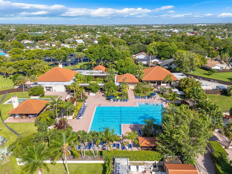 На продажу: $509,999 (2 спален, 2 ванн, 1117 Квадратных фут)