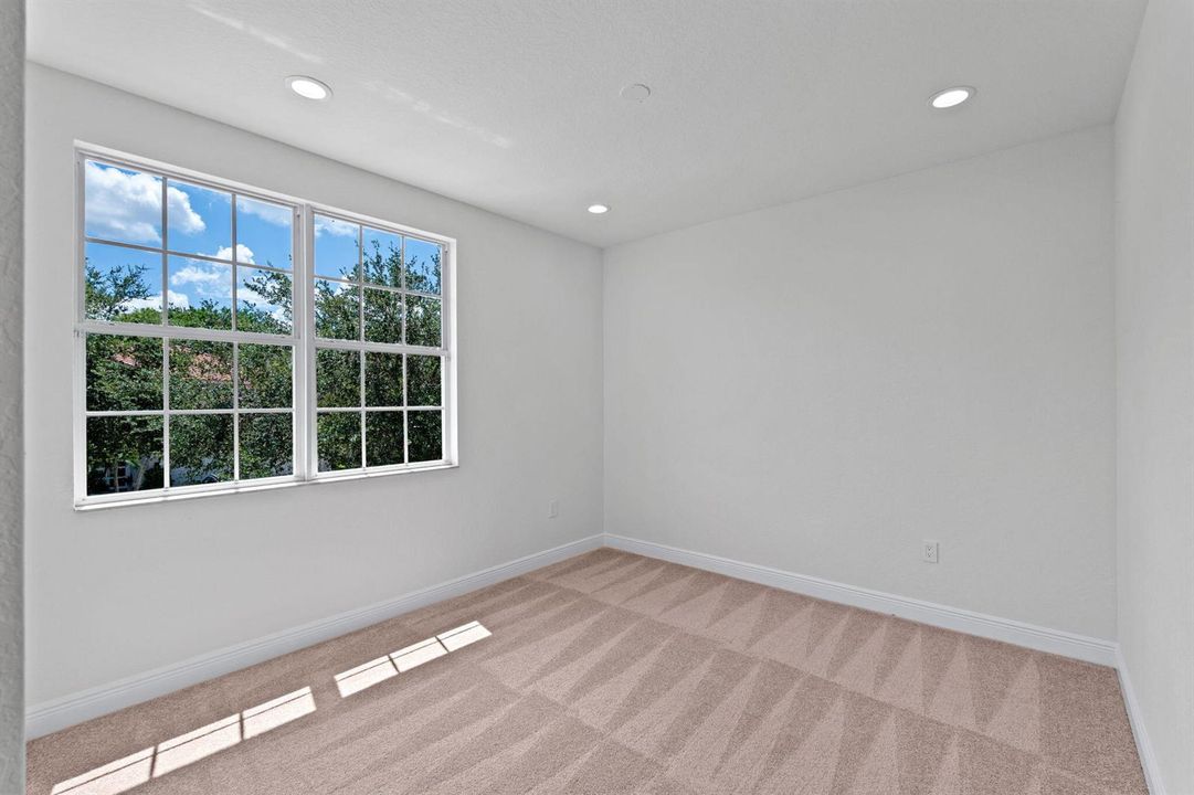 50-web-or-mls-A7403121