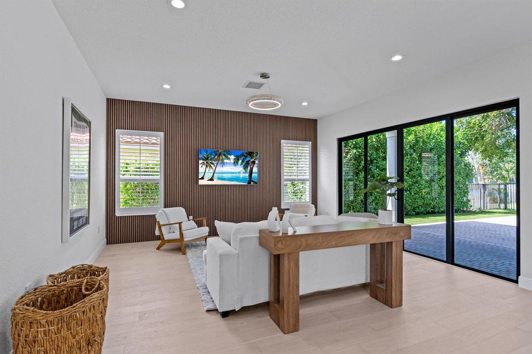 24-web-or-mls-A7403065