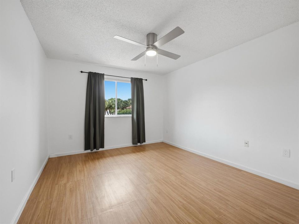 13215 Glenmoor Dr - Bedroom 2