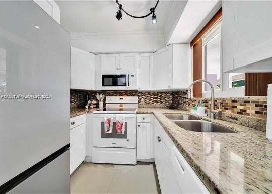 В аренду: $3,295 (3 спален, 2 ванн, 1088 Квадратных фут)