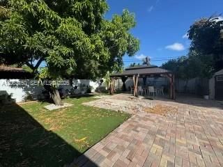 В аренду: $3,295 (3 спален, 2 ванн, 1088 Квадратных фут)