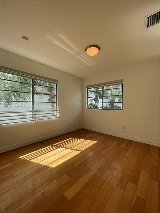 В аренду: $3,950 (2 спален, 2 ванн, 1051 Квадратных фут)