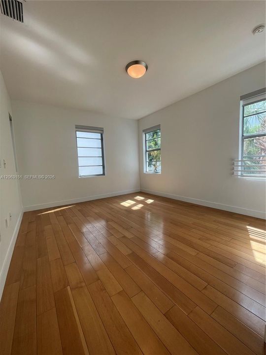 В аренду: $3,950 (2 спален, 2 ванн, 1051 Квадратных фут)