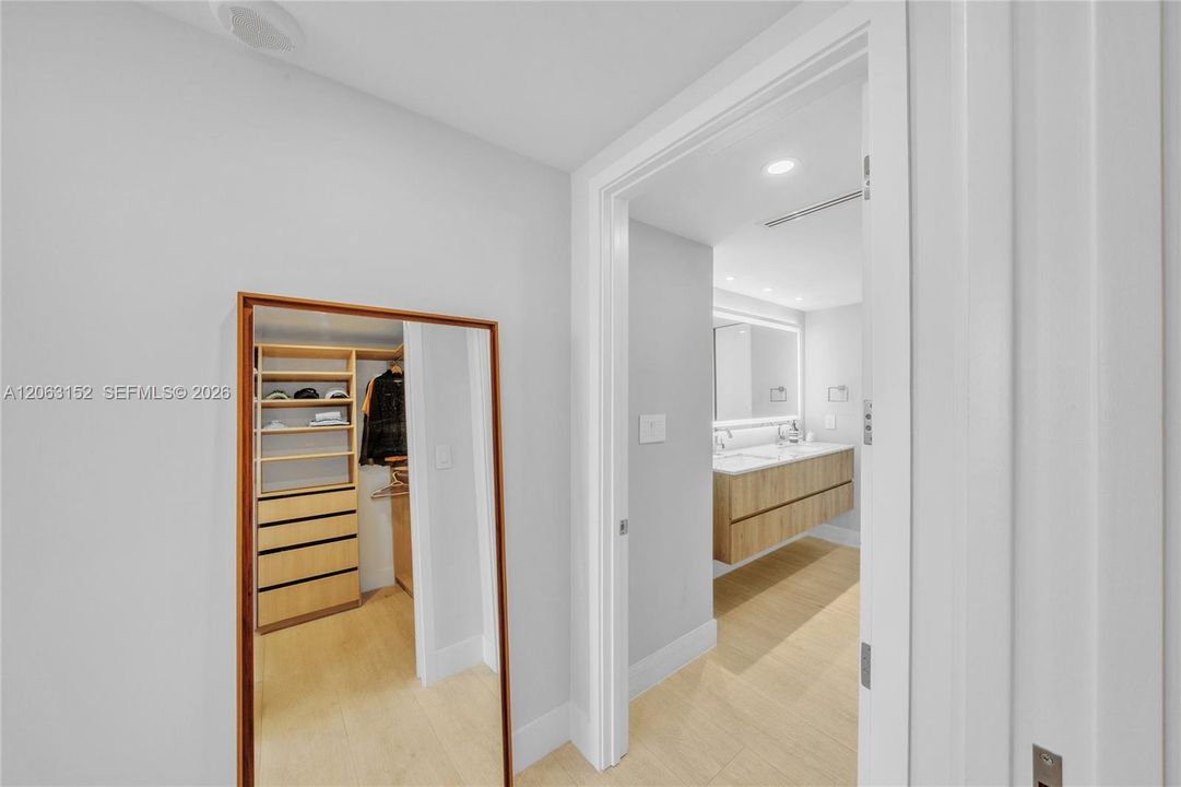 For Rent: $12,000 (2 beds, 2 baths, 1438 Square Feet)