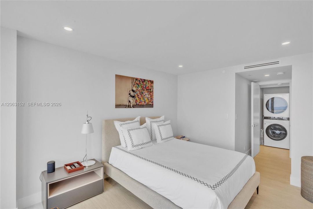 For Rent: $12,000 (2 beds, 2 baths, 1438 Square Feet)