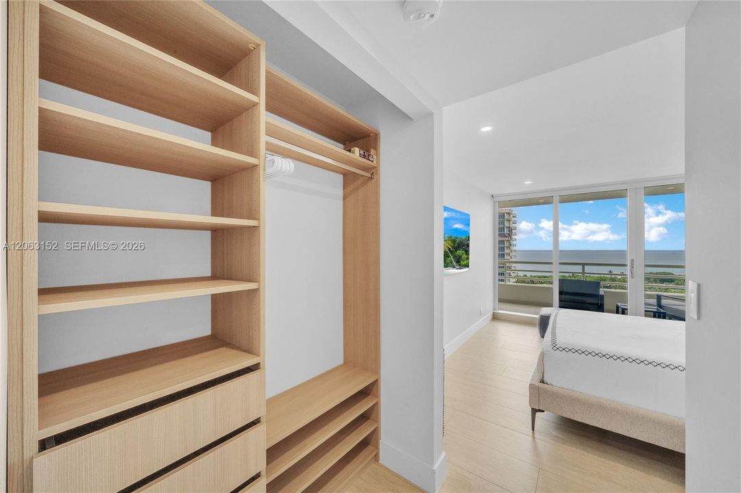 For Rent: $12,000 (2 beds, 2 baths, 1438 Square Feet)