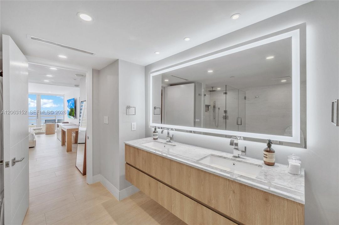 For Rent: $12,000 (2 beds, 2 baths, 1438 Square Feet)