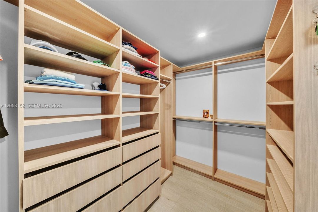 For Rent: $12,000 (2 beds, 2 baths, 1438 Square Feet)
