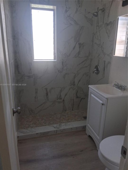 В аренду: $4,600 (4 спален, 2 ванн, 1638 Квадратных фут)