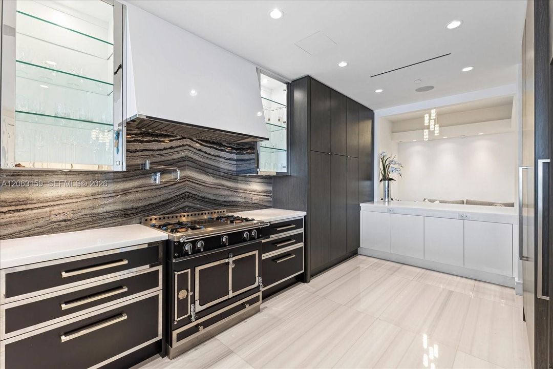 For Sale: $7,500,000 (4 beds, 5 baths, 3287 Square Feet)