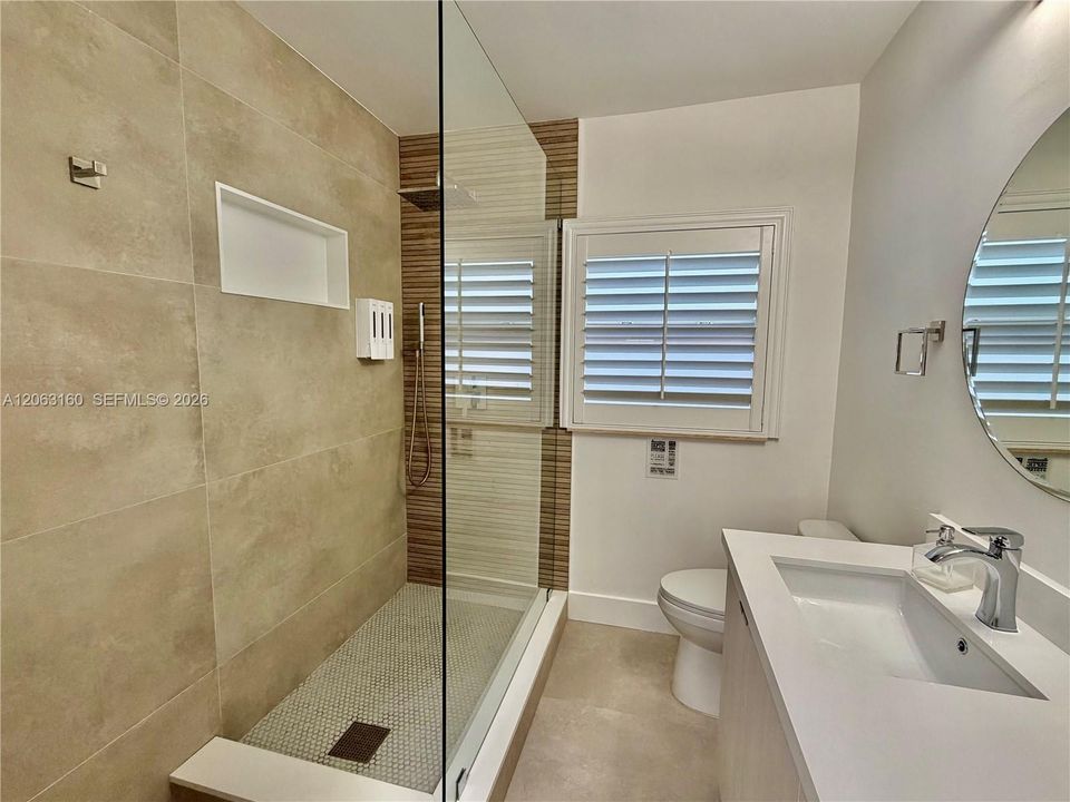 В аренду: $6,000 (2 спален, 1 ванн, 1804 Квадратных фут)
