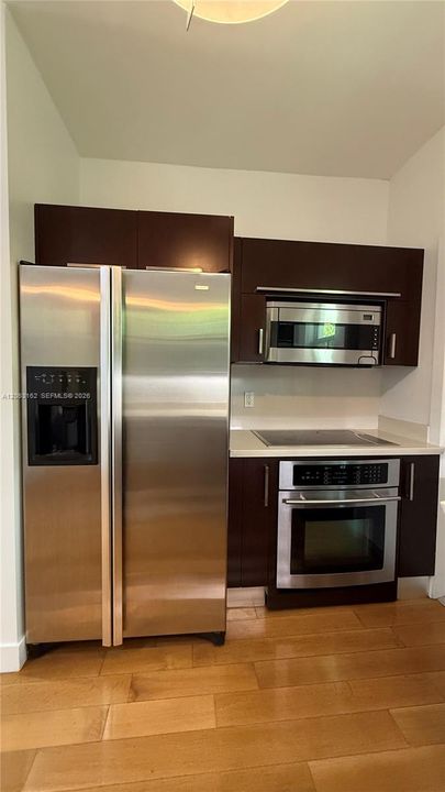 В аренду: $2,950 (1 спален, 1 ванн, 785 Квадратных фут)