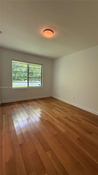 В аренду: $2,950 (1 спален, 1 ванн, 785 Квадратных фут)