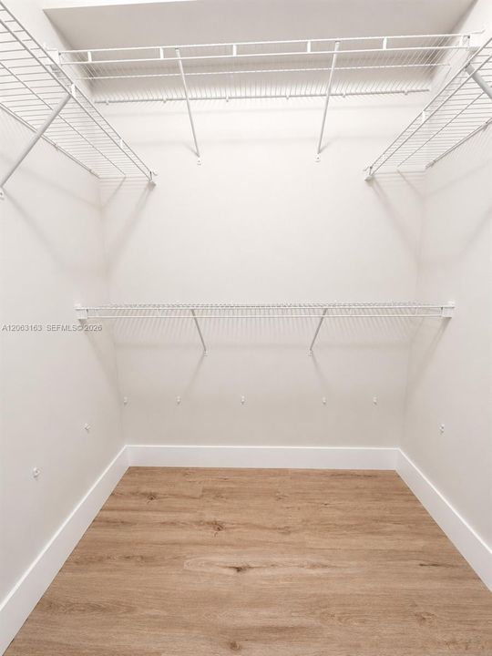 В аренду: $2,300 (1 спален, 1 ванн, 685 Квадратных фут)