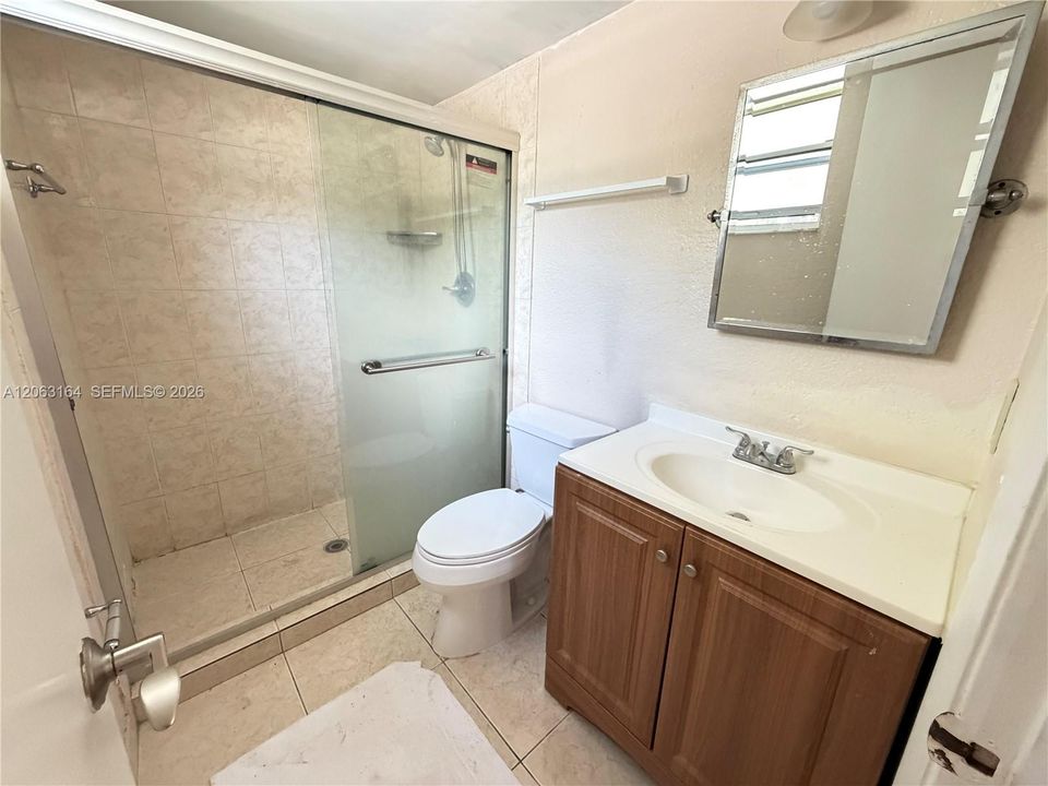 В аренду: $2,100 (2 спален, 2 ванн, 932 Квадратных фут)