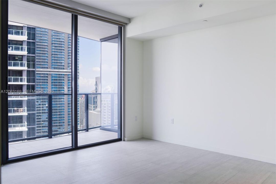 For Rent: $6,000 (1 beds, 2 baths, 1022 Square Feet)