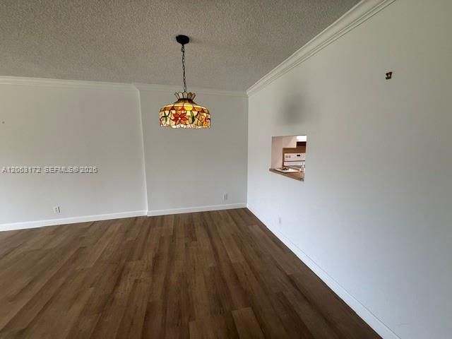 For Sale: $225,000 (2 beds, 2 baths, 1144 Square Feet)