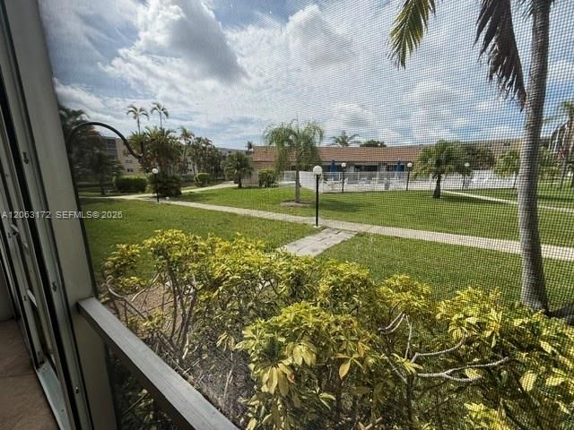 For Sale: $225,000 (2 beds, 2 baths, 1144 Square Feet)
