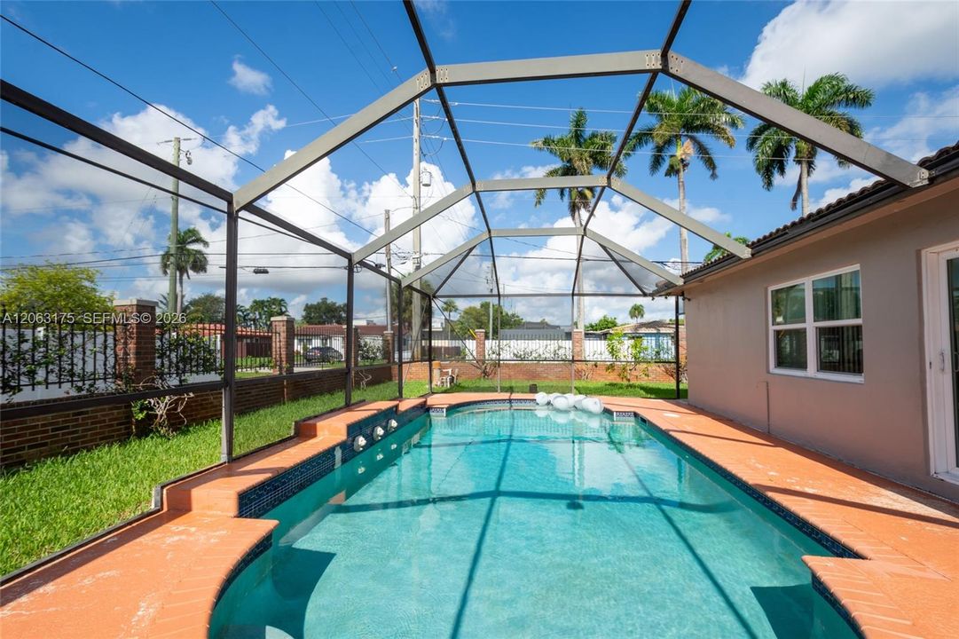 For Sale: $650,000 (4 beds, 3 baths, 2435 Square Feet)