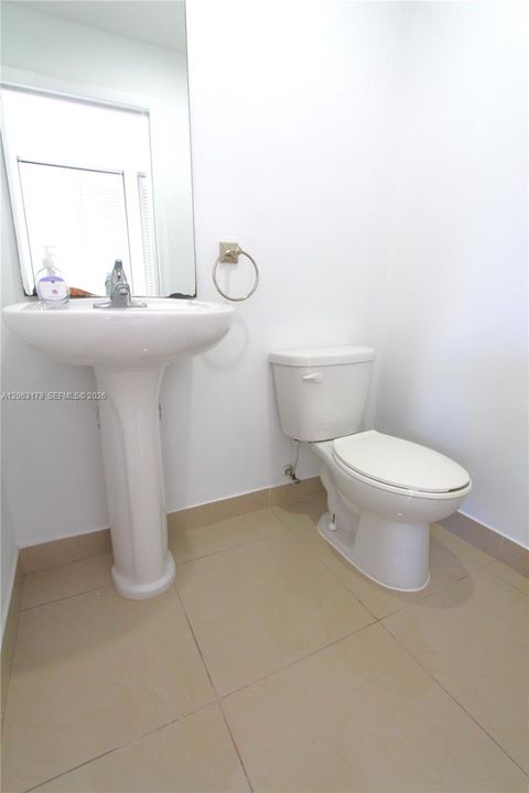 For Rent: $2,175 (2 beds, 1 baths, 0 Square Feet)