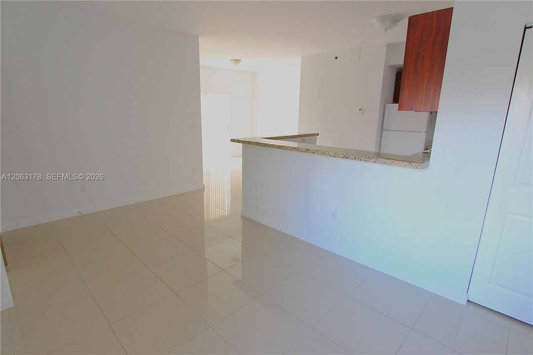 For Rent: $2,175 (2 beds, 1 baths, 0 Square Feet)