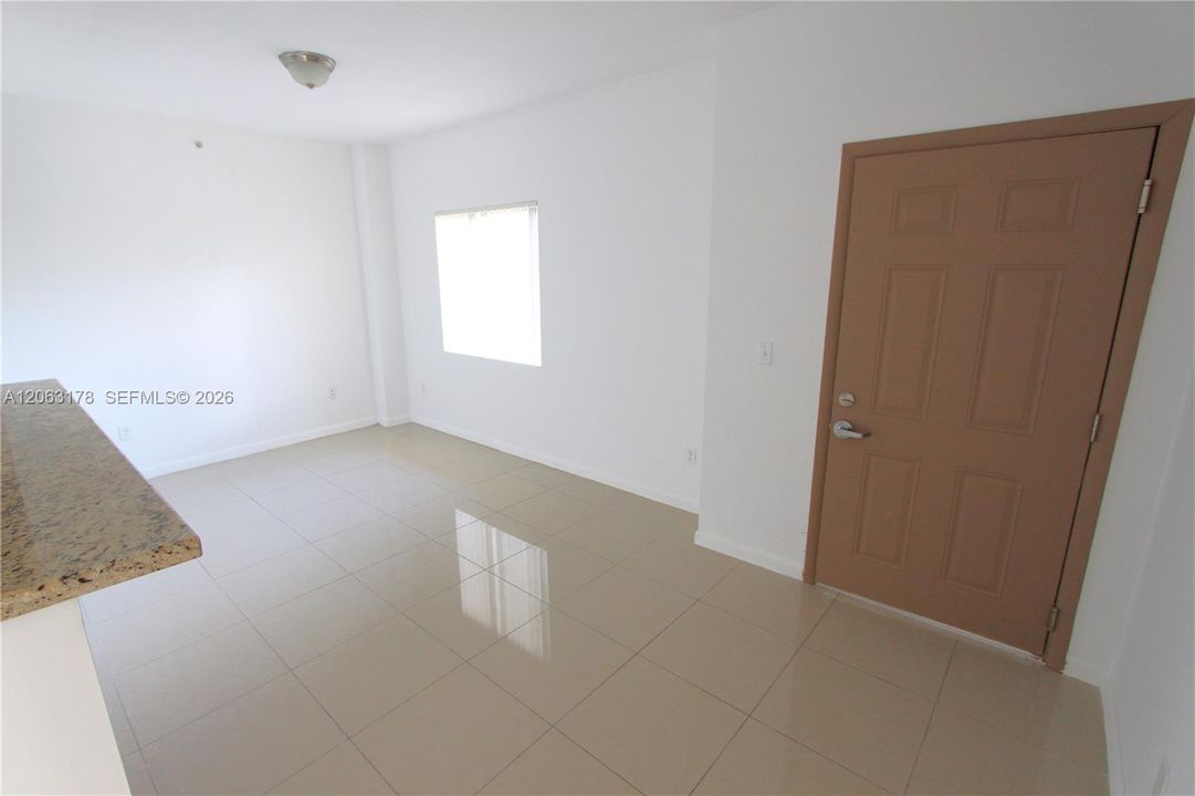 For Rent: $2,175 (2 beds, 1 baths, 0 Square Feet)