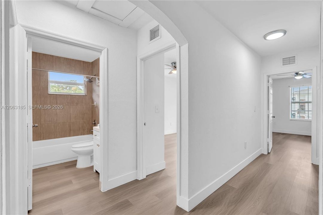 В аренду: $3,300 (4 спален, 2 ванн, 2000 Квадратных фут)